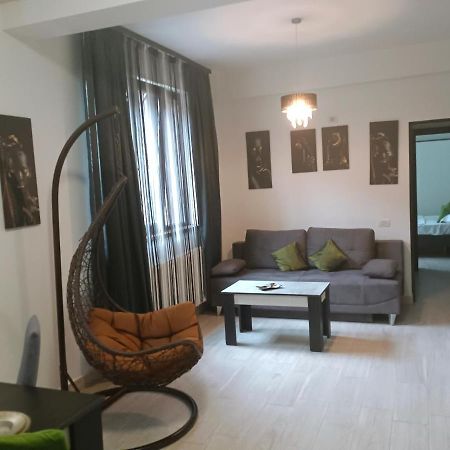 Apartament Ella T2 Apartment Navodari Ngoại thất bức ảnh