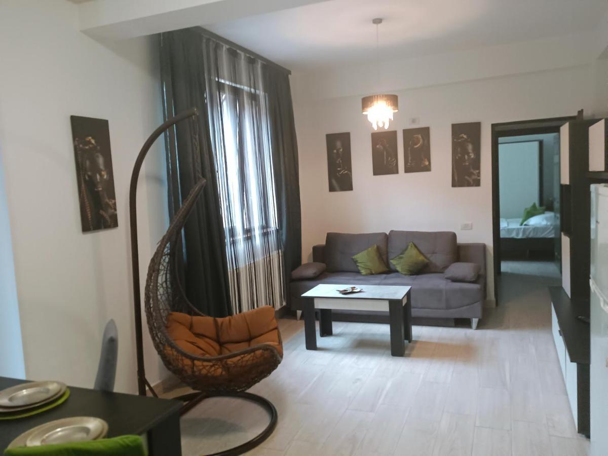 Apartament Ella T2 Apartment Navodari Ngoại thất bức ảnh